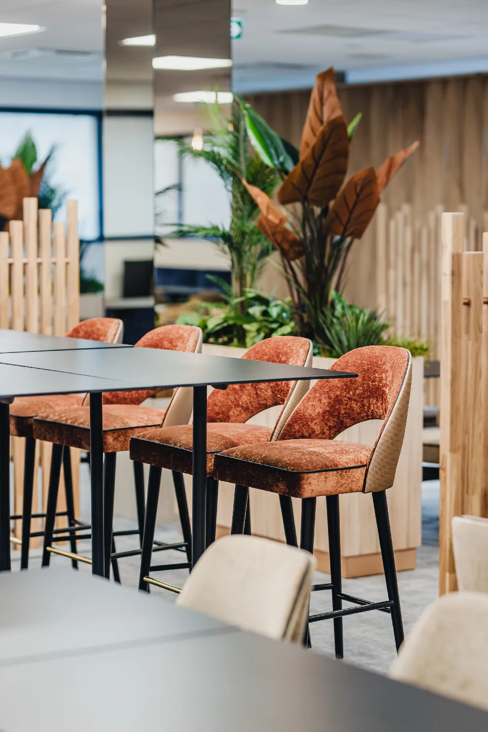 InSitu-014_Work&Food_2025